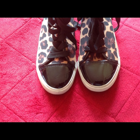 Leopard Cloth High Tops Ladies Size 7 - Picture 3 of 6